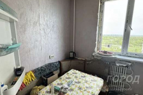 Продам 2-х кімнатну квартиру, Рогань, Горизонт, Код: 681544/2