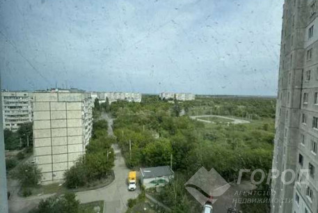 Продам 2-х кімнатну квартиру, Рогань, Горизонт, Код: 681544/2