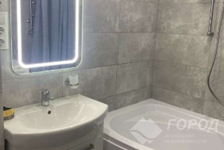 Продам 1-кімнатну квартиру, Гагарина проспект, Метростроителей метро, Код: 681620/2