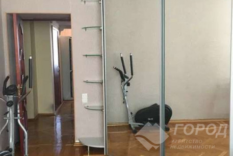 Сдам 3-х кімнатну квартиру, Центральный рынок, Южный вокзал метро, Код: 682350/2