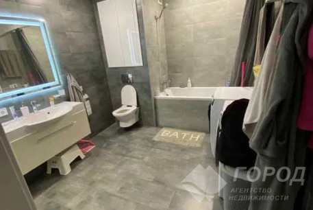 Продам 4-х кімнатну квартиру, Песочин, Код: 683066/3