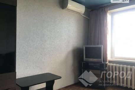 Продам 1-кімнатну квартиру, ХТЗ, ХТЗ метро, Код: 683610/3