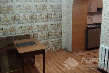 Продам 4-х кімнатну квартиру, Центр, Площадь Конституции метро (Советская), Код: 684877/27