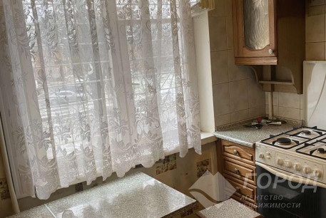 Продам 2-х кімнатну квартиру, Новые дома, Дворец спорта, Код: 684884/3