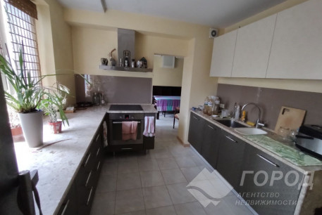 Продам 5-и кімнатну квартиру, Холодная Гора, Холодная Гора метро, Код: 685793/16