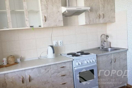Продам 2-х кімнатну квартиру, Рогань, Код: 686031/4