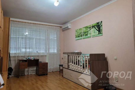 Продам 1-кімнатну квартиру, Рогань, Роганский ж/м, Код: 687461/3
