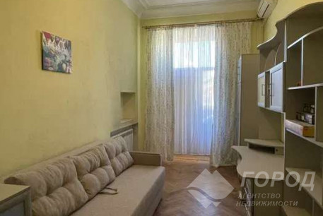 Сдам 4-х кімнатну квартиру, Центр, Площадь Конституции метро (Советская), Код: 687562/2