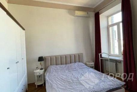 Сдам 4-х кімнатну квартиру, Центр, Площадь Конституции метро (Советская), Код: 687562/2