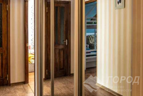 Продам 3-х кімнатну квартиру, Рогань, Горизонт, Код: 688435/2