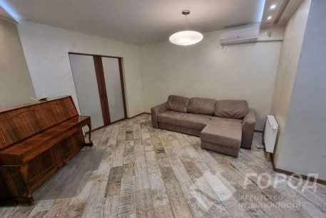 Продам 3-х кімнатну квартиру в новобудові, Жуковского, Код: 689125/2