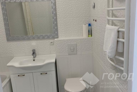 Сдам 2-х кімнатну квартиру, Центр, Госпром метро, Код: 689413/4