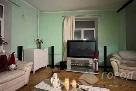 Продам 2-х кімнатну квартиру, Гагарина проспект, Защитников Украины метро (Площадь Восстания), Код: 690070/2