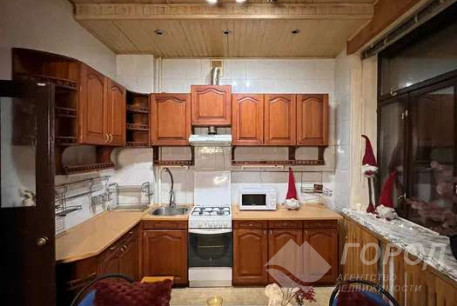 Продам 2-х кімнатну квартиру, Гагарина проспект, Защитников Украины метро (Площадь Восстания), Код: 690070/2