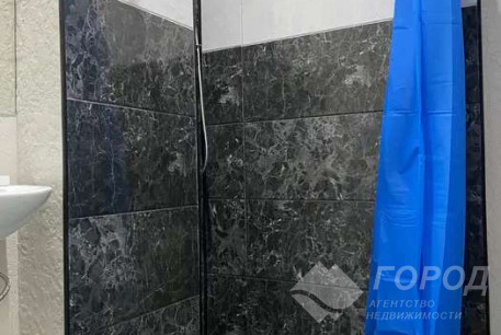 Продам гостинку, Центр, Код: 691001/5