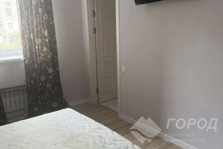 Сдам 4-х кімнатну квартиру, Гагарина проспект, Защитников Украины метро (Площадь Восстания), Код: 691138/6