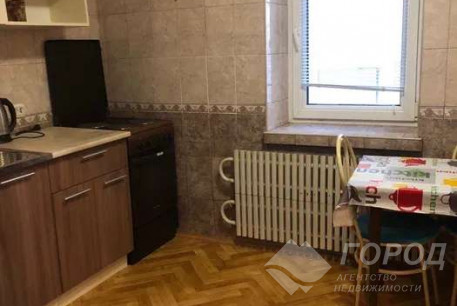 Сдам 4-х кімнатну квартиру, Гагарина проспект, Защитников Украины метро (Площадь Восстания), Код: 692203/2