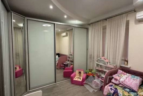 Продам 3-х кімнатну квартиру, Центр, Госпром метро, Код: 694825/3