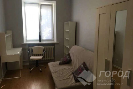 Продам 3-х кімнатну квартиру, Центр, Университет метро, Код: 697048/2