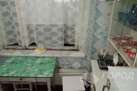 Продам 2-х кімнатну квартиру, Рогань, Код: 698624/2