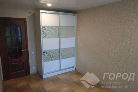 Продам 3-х кімнатну квартиру, Пятихатки, Код: 698746/5