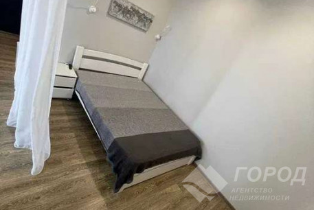 Продам 1-кімнатну квартиру в новобудові, Центр, Код: 699199/10