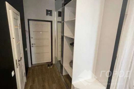 Продам 1-кімнатну квартиру в новобудові, Центр, Код: 699199/10