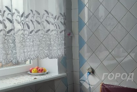 Продам 2-х кімнатну квартиру, Центр, Код: 699353/7