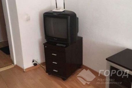 Продам 1-кімнатну квартиру, Центр, Университет метро, Код: 699638/2