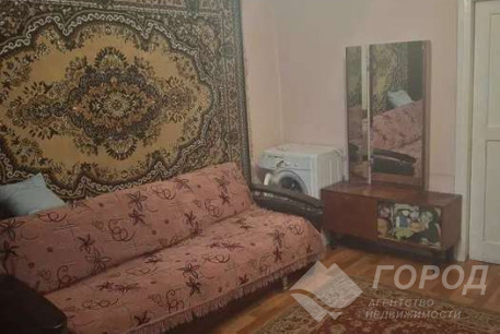 Продам 1-кімнатну квартиру, Центральный рынок, Код: 699710/4