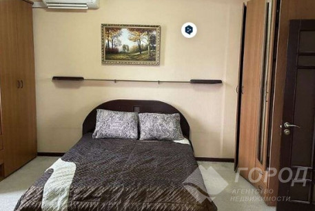 Сдам 3-х кімнатну квартиру, Центральный рынок, Код: 700413/4