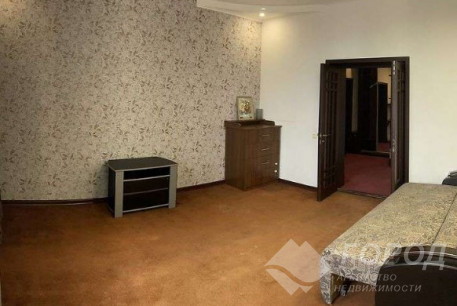 Сдам 3-х кімнатну квартиру, Центральный рынок, Код: 700413/4