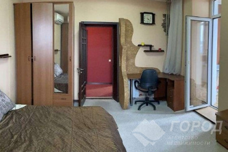 Сдам 3-х кімнатну квартиру, Центральный рынок, Код: 700413/4