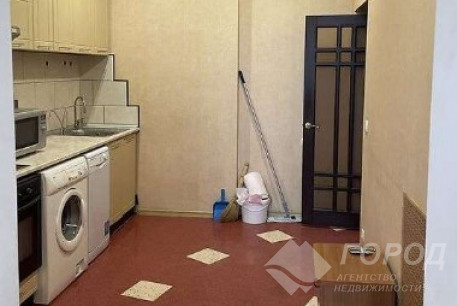 Сдам 3-х кімнатну квартиру, Центральный рынок, Код: 700413/4