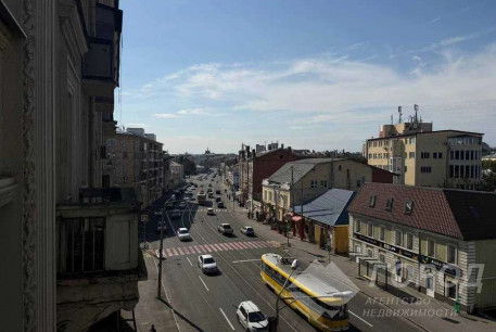 Продам 2-х кімнатну квартиру, Гагарина проспект, Защитников Украины метро (Площадь Восстания), Код: 700971/4