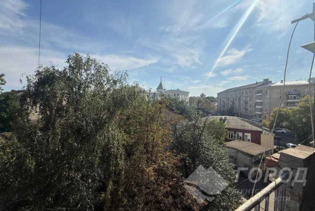 Продам 2-х кімнатну квартиру, Гагарина проспект, Защитников Украины метро (Площадь Восстания), Код: 700971/4
