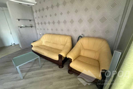 Продам 2-х кімнатну квартиру, Гагарина проспект, Защитников Украины метро (Площадь Восстания), Код: 700971/4