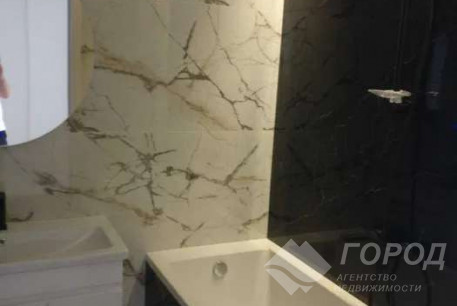 Продам 1-кімнатну квартиру в новобудові, Гагарина проспект, Защитников Украины метро (Площадь Восстания), Код: 702001/8