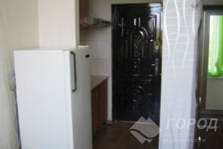 Сдам гостинку, Центральный рынок, Локомотив, Код: 702103/1