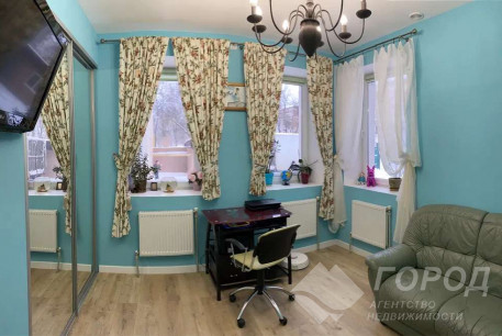 Продам 2-х кімнатну квартиру, ХТЗ, Пролетарская метро (Индустриальная), Код: 702937/10