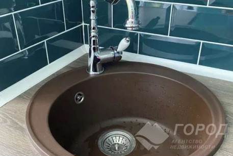 Продам 1-кімнатну квартиру в новобудові, ХТЗ, ХТЗ метро, Код: 702937/9