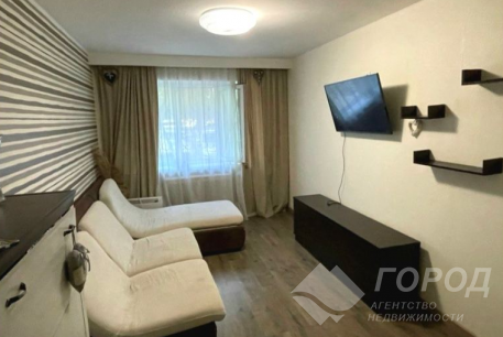 Продам 2-х кімнатну квартиру, Новые дома, Дворец спорта, Код: 702949/16