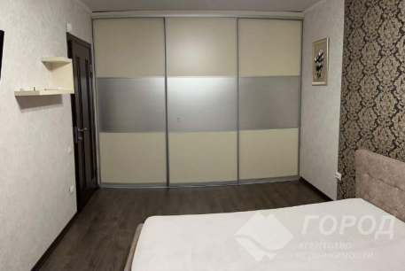 Продам 2-х кімнатну квартиру, Новые дома, Коммунальный рынок, Код: 702949/9