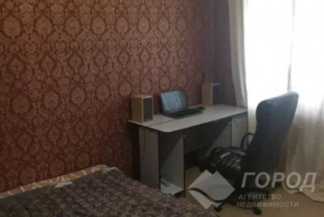 Продам 2-х кімнатну квартиру, Гагарина проспект, Защитников Украины метро (Площадь Восстания), Код: 703011/2