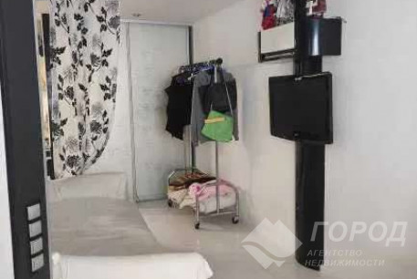 Продам 1-кімнатну квартиру, Новые дома, Коммунальный рынок, Код: 703072/2