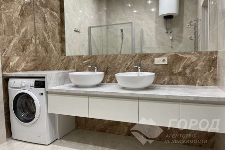 Сдам 2-х кімнатну квартиру в новобудові, Центр, Университет метро, Код: 703318/4