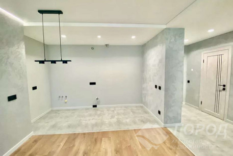 Продам 2-х кімнатну квартиру в новобудові, ХТЗ, Масельского метро, Код: 703808/12