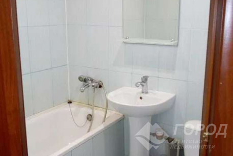 Продам 1-кімнатну квартиру, ХТЗ, Пролетарская метро (Индустриальная), Код: 703975/4