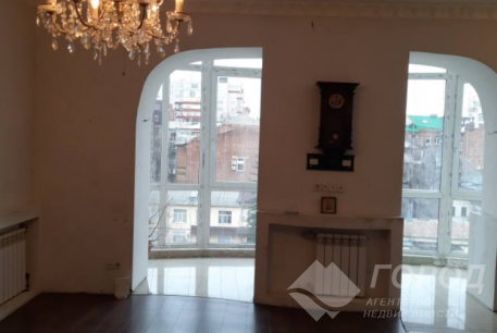 Продам 2-х кімнатну квартиру, Центр, Код: 704840/7