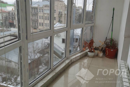 Продам 2-х кімнатну квартиру, Центр, Код: 704840/7